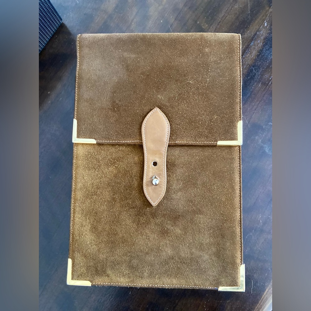 Rare vintage Gucci suede leather clutch